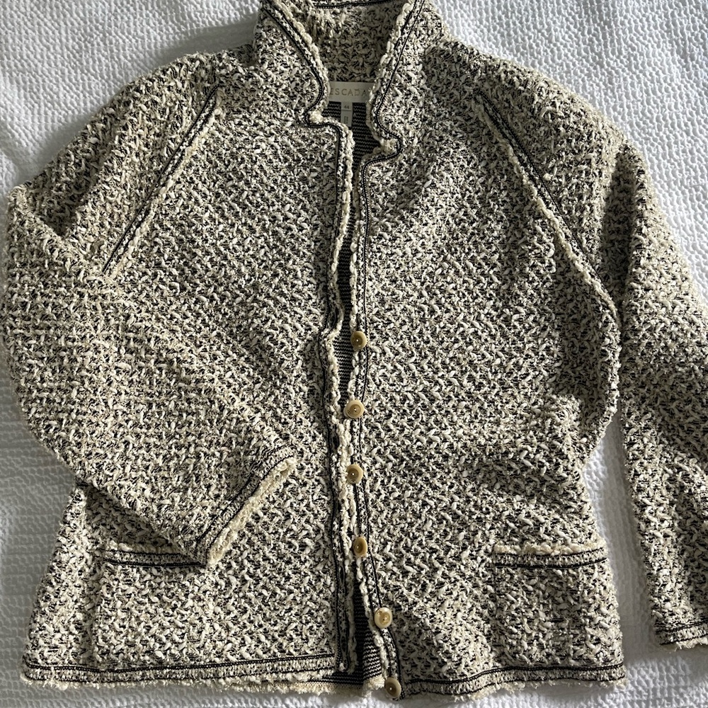 Escada knit unconstructed blazer.  Size 44 white/cream/gold lurex/black